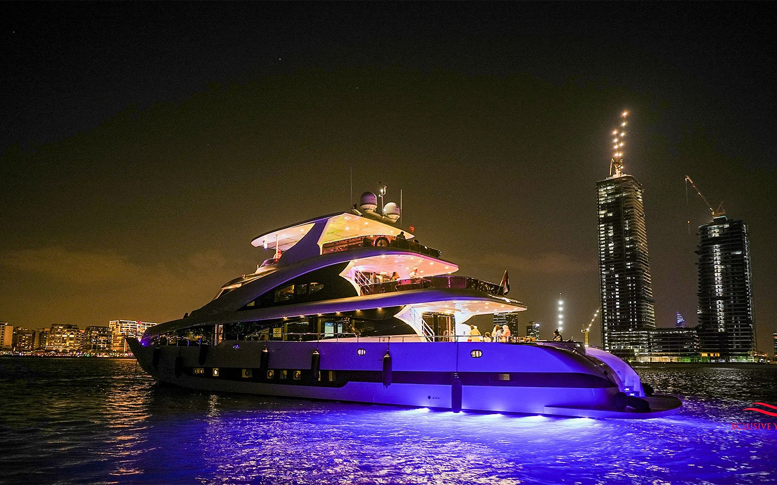 Dubai Yacht Party